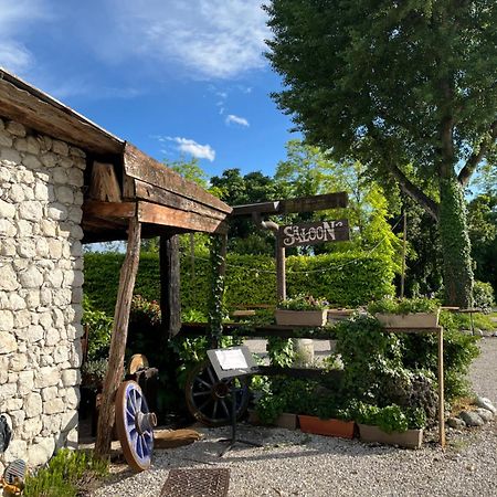 Agriturismo Al Ranch Castello dʼAviano Eksteriør billede