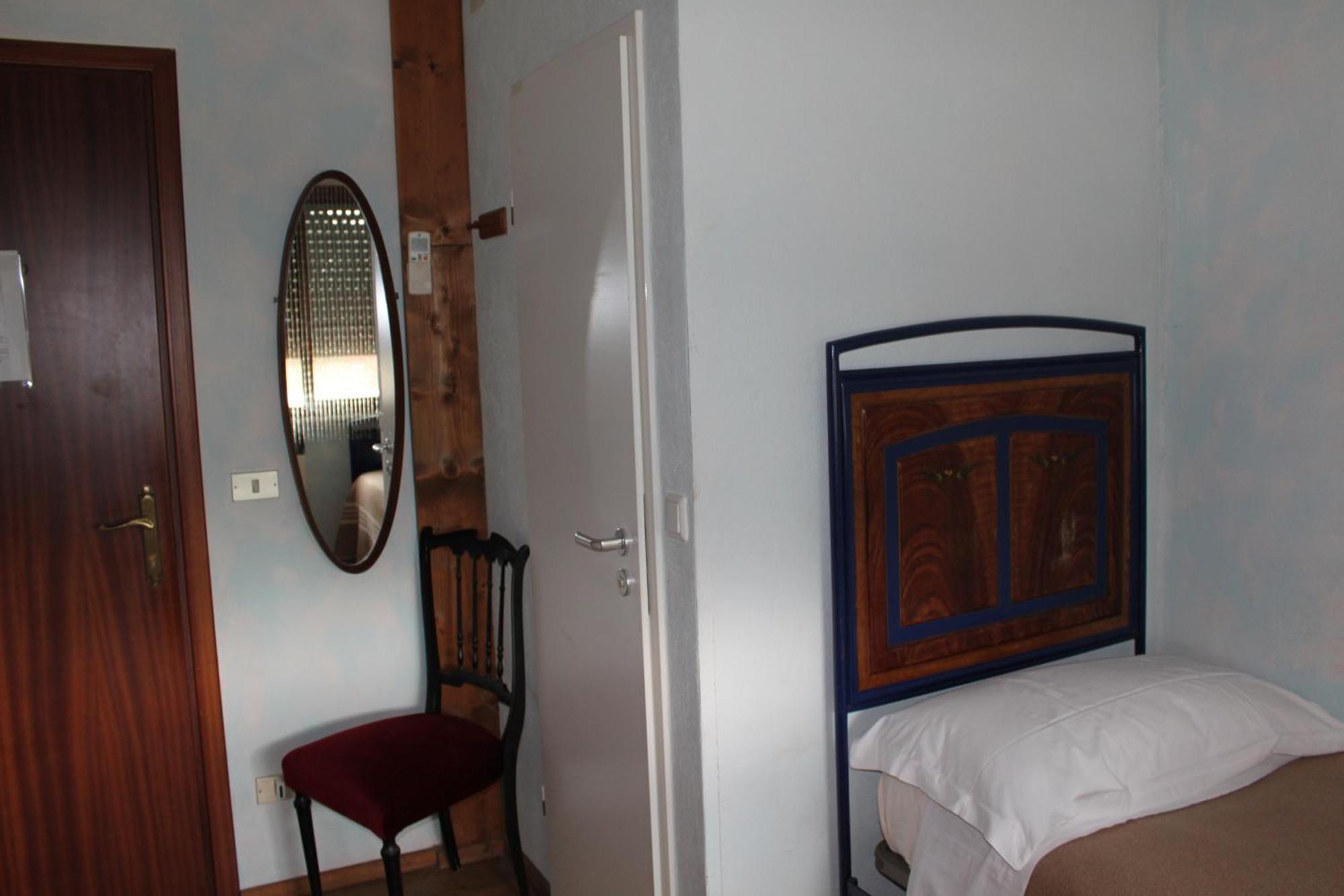 Agriturismo Al Ranch Castello dʼAviano Værelse billede