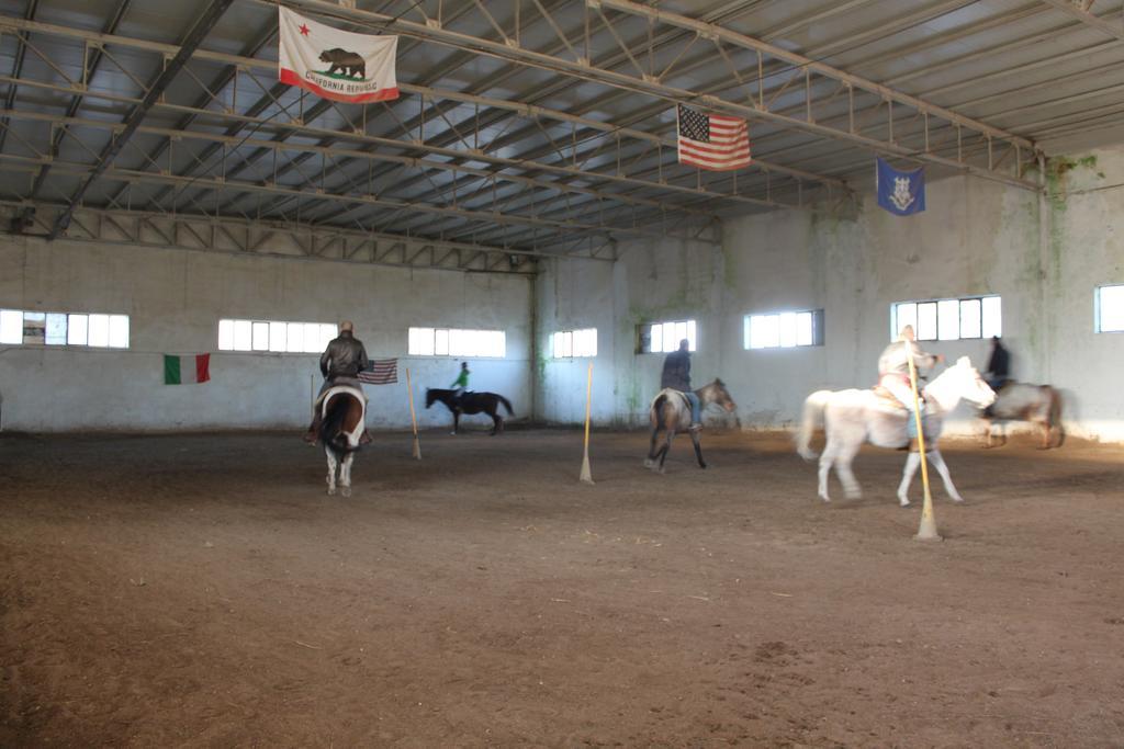Agriturismo Al Ranch Castello dʼAviano Eksteriør billede